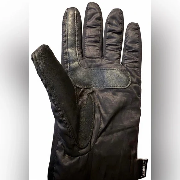 NWOT- Isotoner- Women's Quilted Gloves with Faux Fur Cuff- S/M - Picture 3 of 3